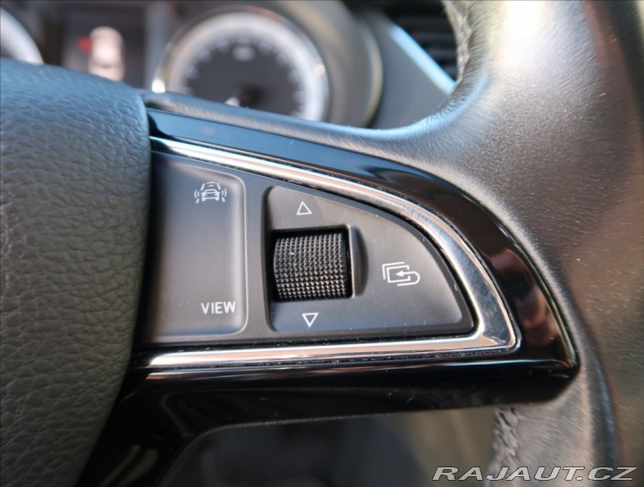 Škoda Octavia 1,6 TDI ČR 1 MAJITEL 2018