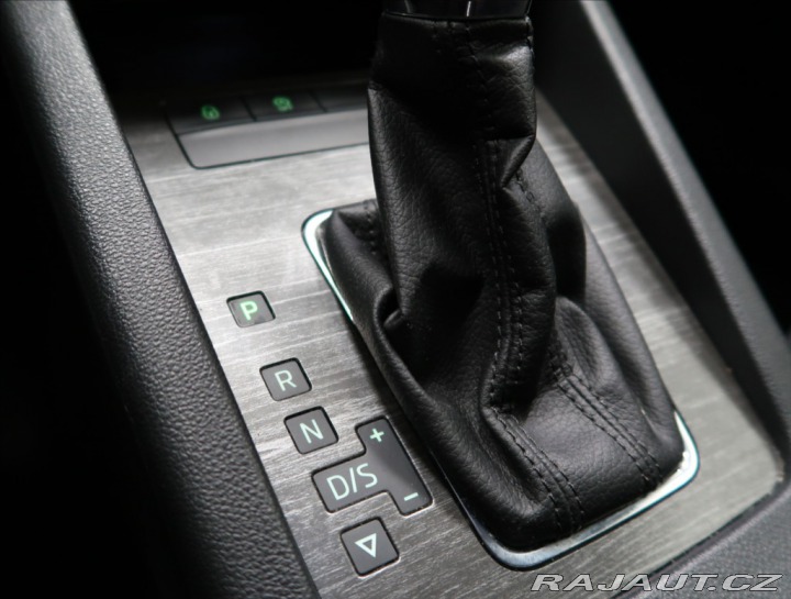 Škoda Octavia 2,0 TDI DSG 4x4 SCOUT 2015