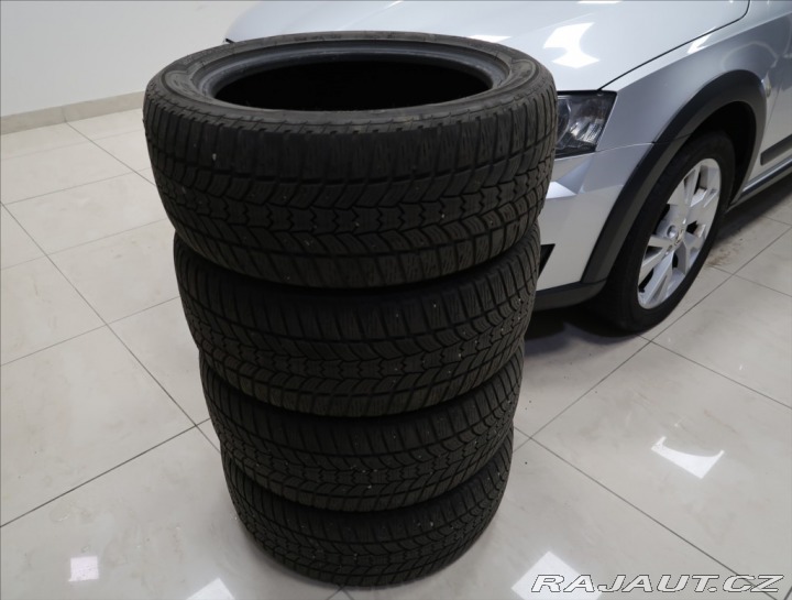 Škoda Octavia 2,0 TDI DSG 4x4 SCOUT 2015