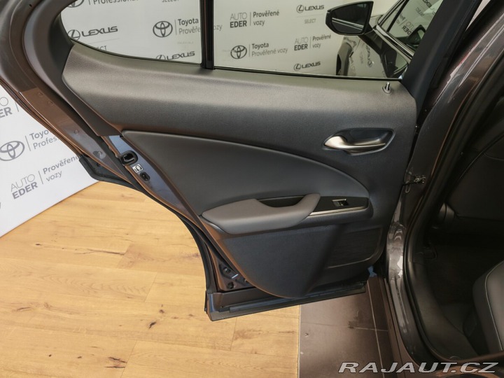 Lexus Ostatní modely UX 300h 300h 4x2 F Sport Design 2025