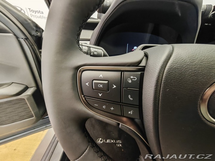 Lexus Ostatní modely UX 300h 300h 4x2 F Sport Design 2025