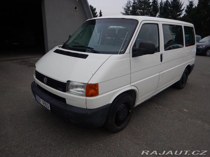 Volkswagen Transporter 2.5 TDI, BUS, 9 MÍST, TAŽ 2002