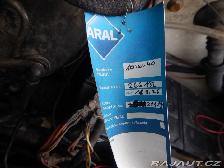 Volkswagen Transporter 2.5 TDI, BUS, 9 MÍST, TAŽ 2002