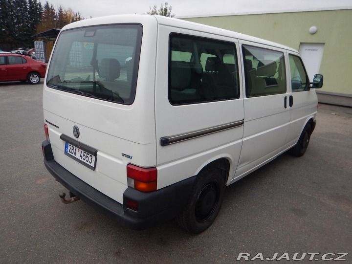 Volkswagen Transporter 2.5 TDI, BUS, 9 MÍST, TAŽ 2002