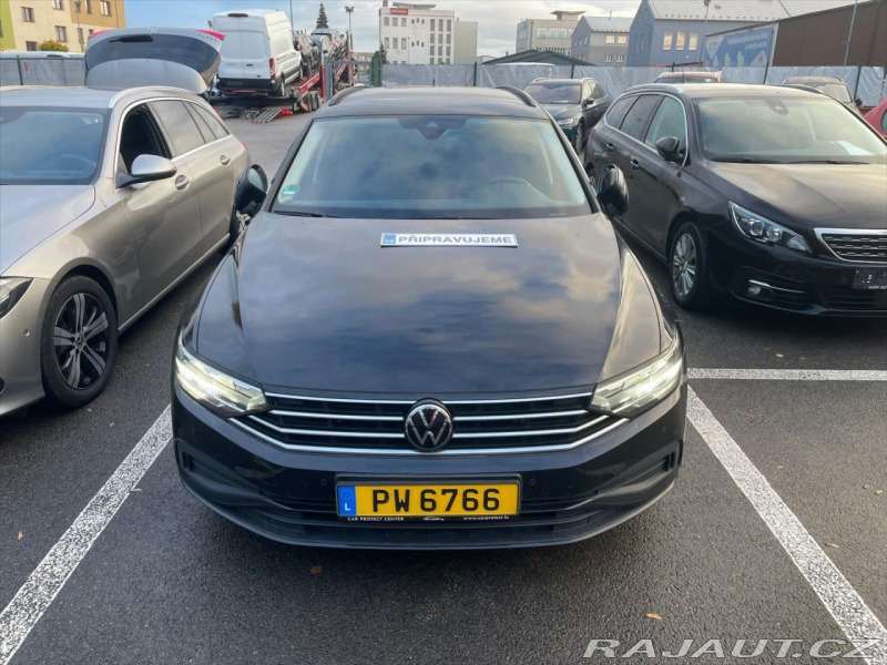 Volkswagen Passat 2,0 TDi 110kW DSG NAVI VŮ