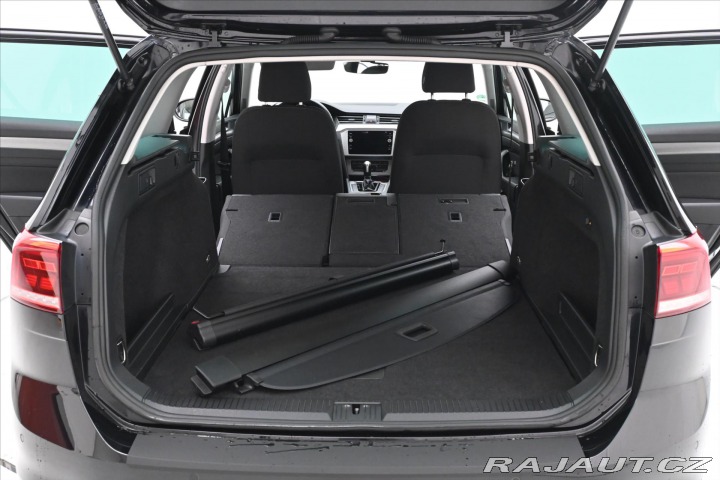 Volkswagen Passat 2,0 TDI 110 kW DSG Navi Z 2022