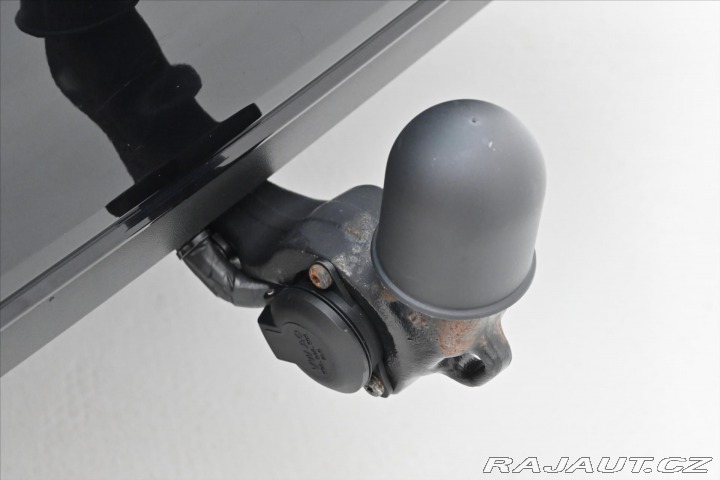 Volkswagen Passat 2,0 TDI 110 kW DSG Navi Z 2022