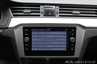 Volkswagen Passat 2,0 TDi 110kW DSG NAVI Zá 2022