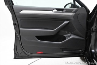 Volkswagen Passat 2,0 TDi 110kW DSG NAVI Zá 2022