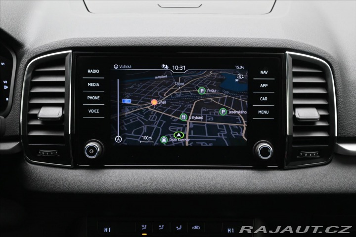 Škoda Karoq 1,5 TSI 110kW DSG BUSINES 2021