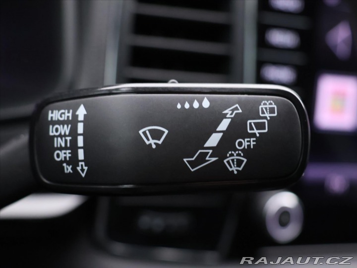 Škoda Karoq 1,6 TDI 85kW Style Virtua 2020