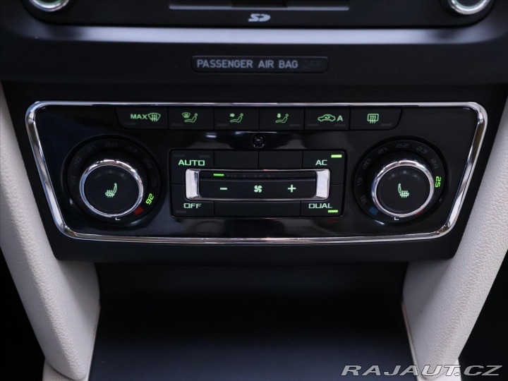 Škoda Superb 2,0 TDI 125kW DSG CZ Eleg 2011