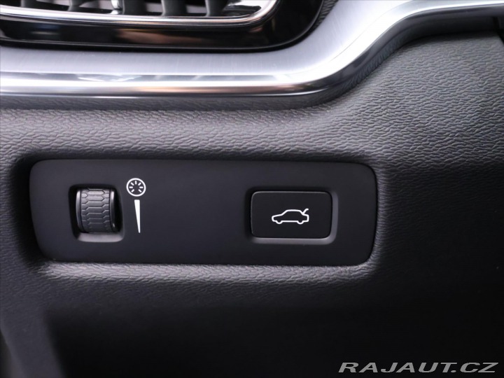 Volvo V60 2,0 D4 Aut. Momentum 1.Ma 2019