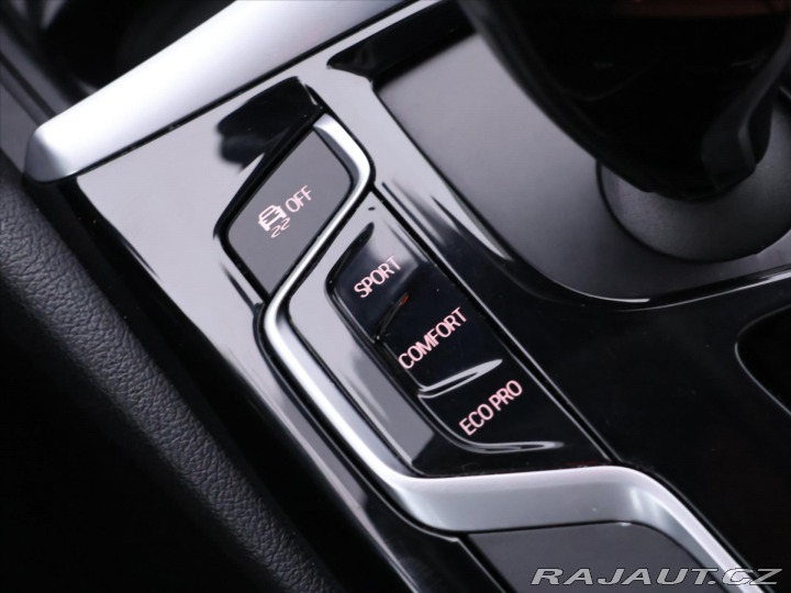 BMW 5 2,0 520da 120kW Sportline 2017