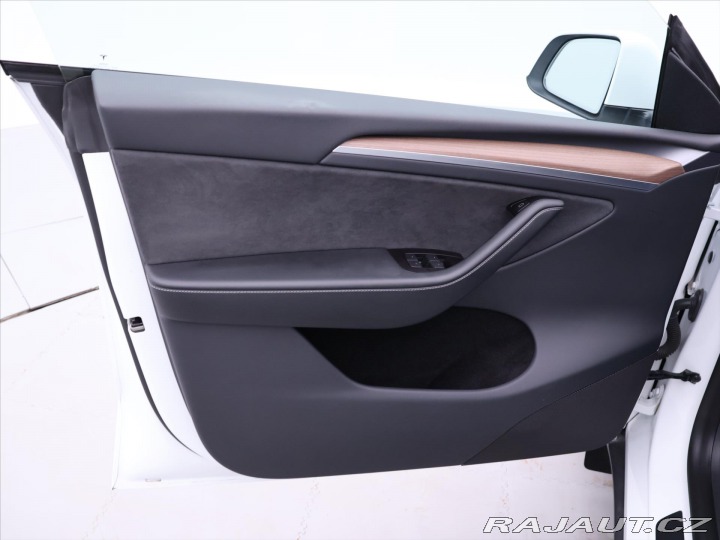 Tesla Model Y Long Range AWD DPH 1.Maj. 2023