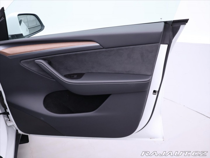 Tesla Model Y Long Range AWD DPH 1.Maj. 2023