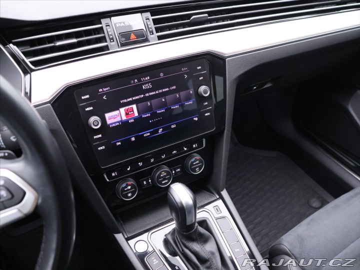 Volkswagen Passat 2,0 TDI 140kW R-Line DSG 2020