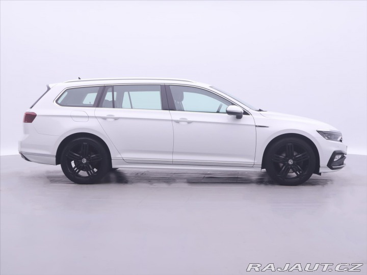 Volkswagen Passat 2,0 TDI 140kW R-Line DSG 2020