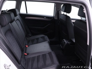 Volkswagen Passat 2,0 TDI 140kW R-Line DSG 2020