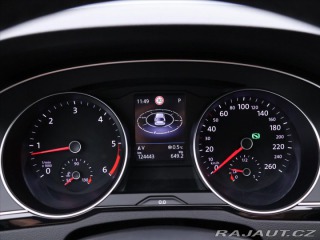 Volkswagen Passat 2,0 TDI 140kW R-Line DSG 2020