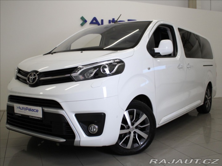 Toyota ProAce 2,0 D150k. MT VIP 8-míst 2020