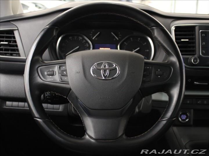 Toyota ProAce 2,0 D150k. MT VIP 8-míst 2020