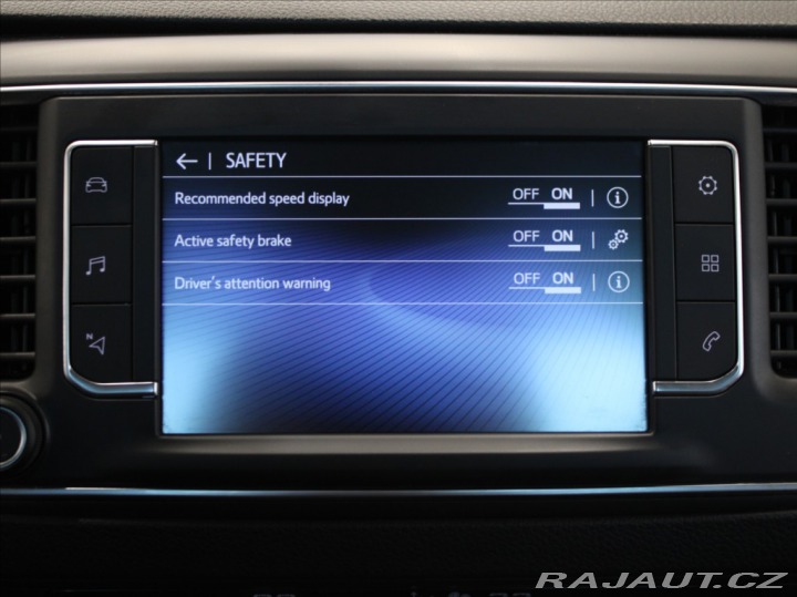 Toyota ProAce 2,0 D150k. MT VIP 8-míst 2020