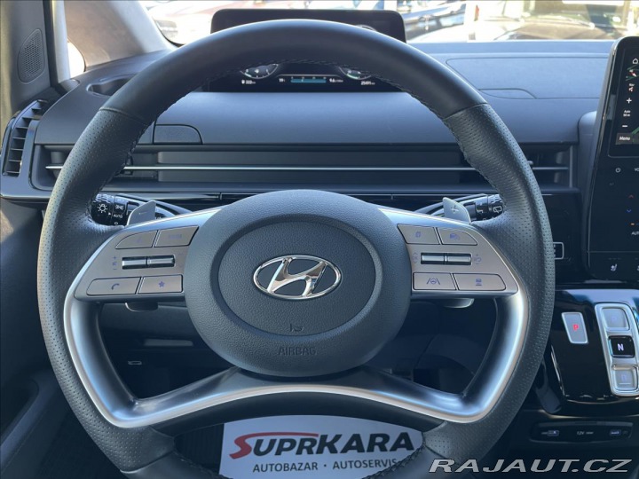 Hyundai Staria 2,2 CRDi Luxury DCT REZER 2022