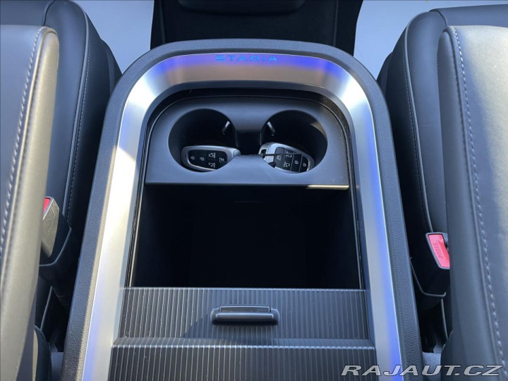 Hyundai Staria 2,2 CRDi Luxury DCT REZER 2022