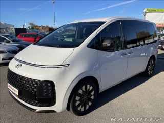 Hyundai Staria 2,2 CRDi Luxury DCT 4x4 7 2022