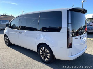 Hyundai Staria 2,2 CRDi Luxury DCT 4x4 7 2022