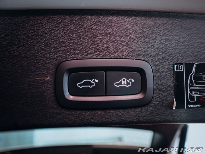 Volvo XC40 T4 FWD Recharge Inscripti 2021