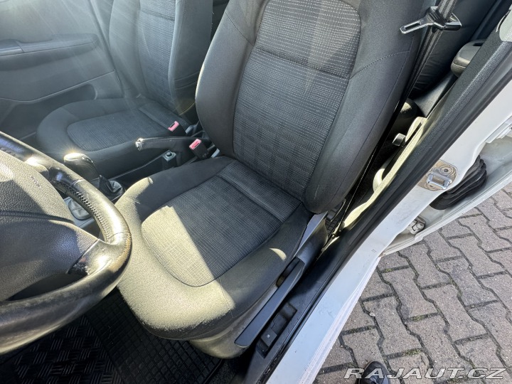 Škoda Fabia 1,2 HTP 47 KW KOLA 2005