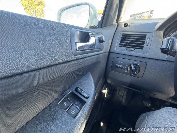 Škoda Fabia 1,2 HTP 47 KW KOLA 2005