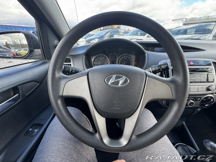 Hyundai i20 1,2i 63 KW 1 MAJ. KOLA 2014