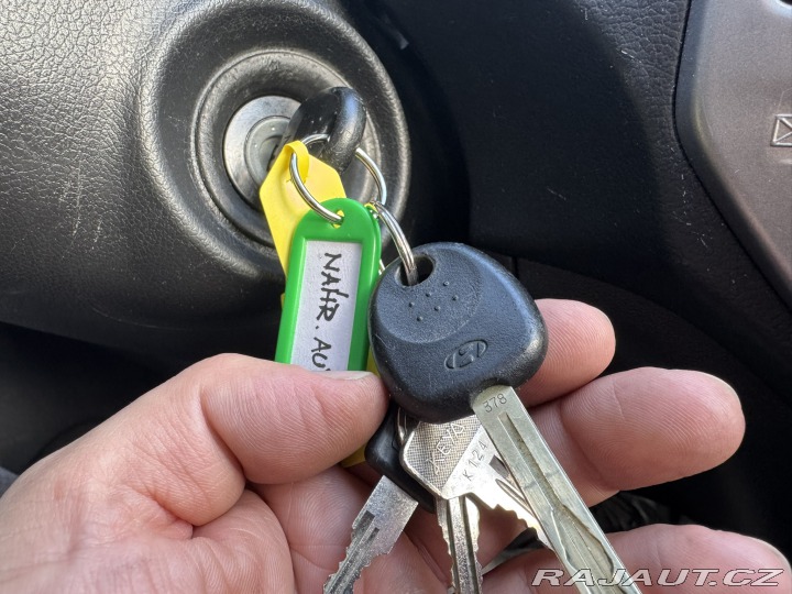 Hyundai i20 1,2i 63 KW 1 MAJ. KOLA 2014