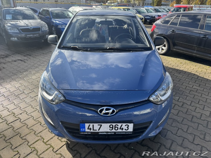 Hyundai i20 1,2i 63 KW 1 MAJ. KOLA 2014