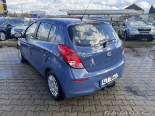 Hyundai i20 1,2i 63 KW 1 MAJ. KOLA 2014