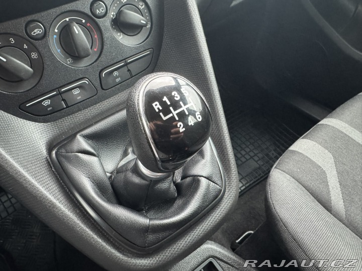 Ford Tourneo Connect 1,5D 88KW BEZ AD BLUE DPH 2017