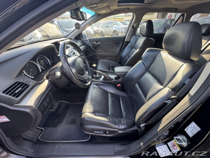 Honda Accord 2,4 V-TEC 148 KW TAŽNÉ 2008