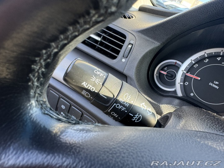 Honda Accord 2,4 V-TEC 148 KW TAŽNÉ 2008