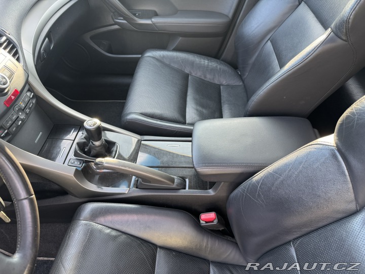 Honda Accord 2,4 V-TEC 148 KW TAŽNÉ 2008