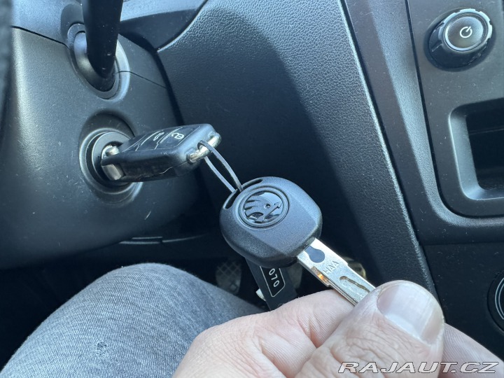 Škoda Rapid 1,2 TSI 77KW TAŽNÉ ČR 2012