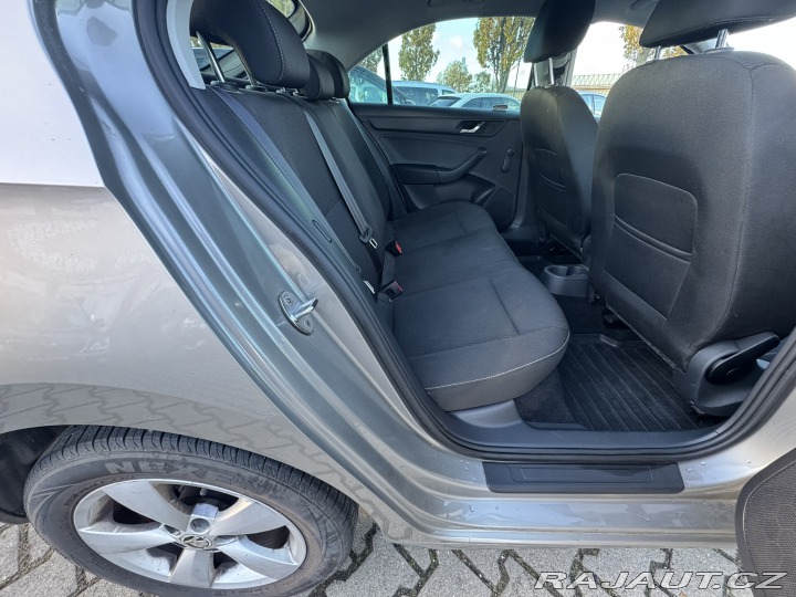 Škoda Rapid 1,2 TSI 77KW TAŽNÉ ČR 2012