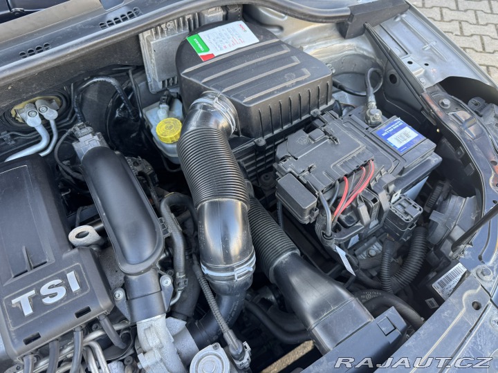 Škoda Rapid 1,2 TSI 77KW TAŽNÉ ČR 2012