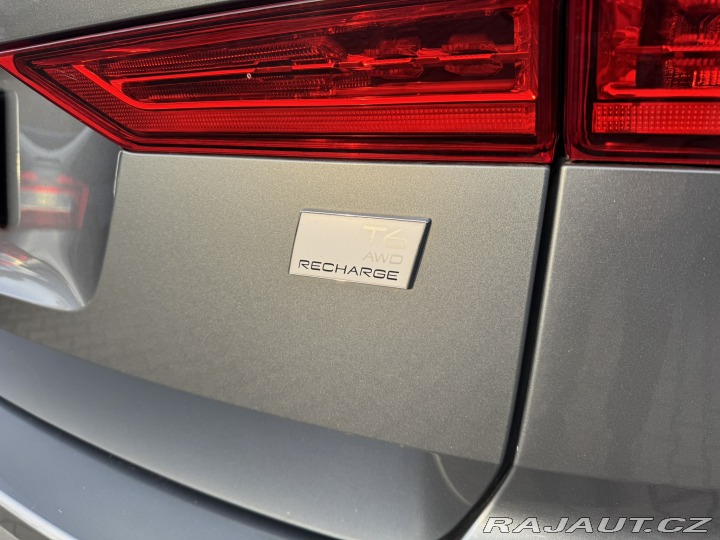 Volvo XC60 PLUG-IN HYB.4X4 257KW 2021