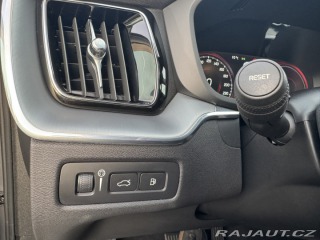 Volvo XC60 PLUG-IN HYB.4X4 257KW 2021