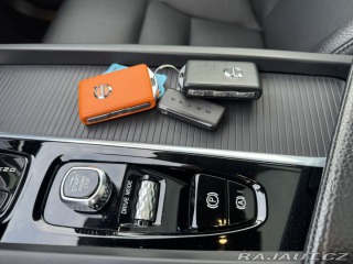 Volvo XC60 PLUG-IN HYB.4X4 257KW 2021