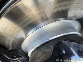 Škoda Superb 4X4 2,0 125 KW BRZDY 2010