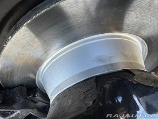 Škoda Superb 4X4 2,0 125 KW BRZDY 2010